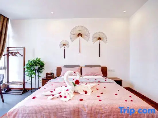 Standard Double room with garden view (full double bed)