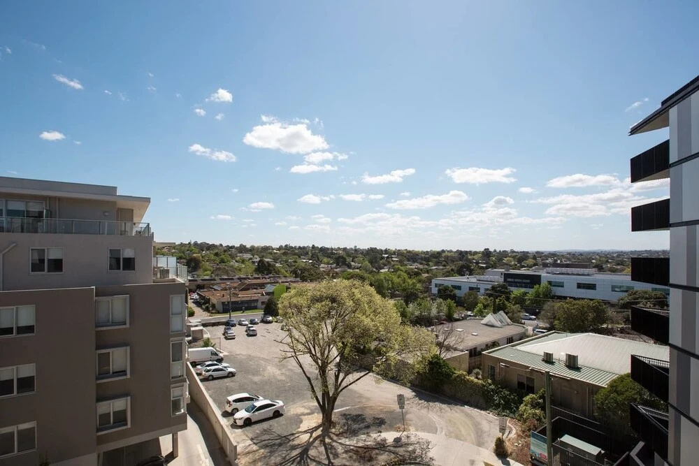 61*Boutique one-bedroom*Boxhill Central*Mall
