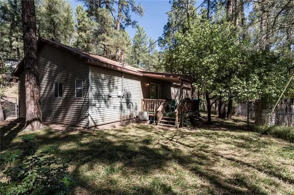 A Whispering River - Three Bedroom Cabin with Hot Tub