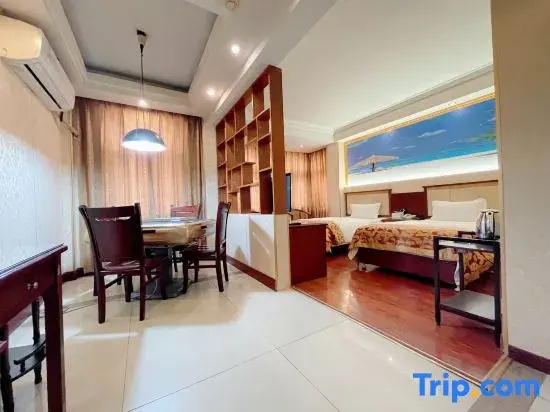 Deluxe Suite