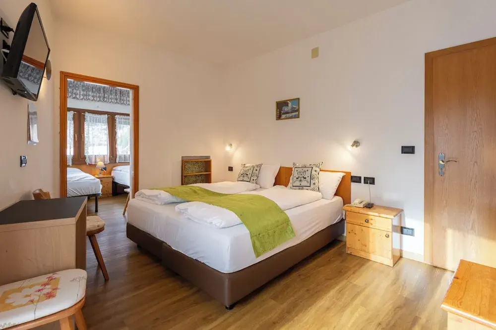 Standard Quadruple room with balcony