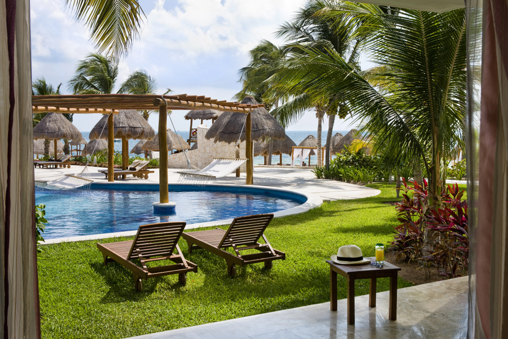 Beach & Waterfront