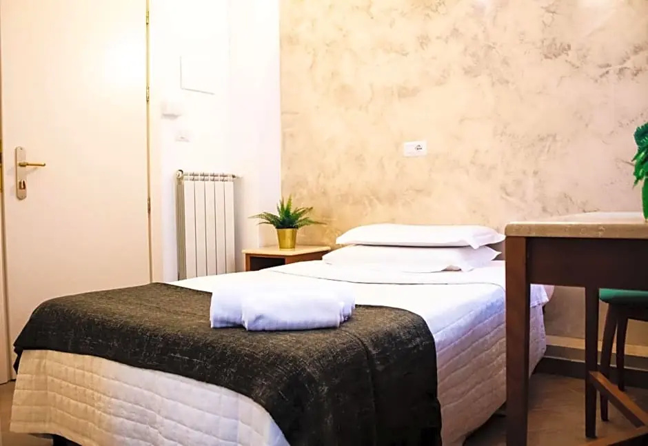 Economy room