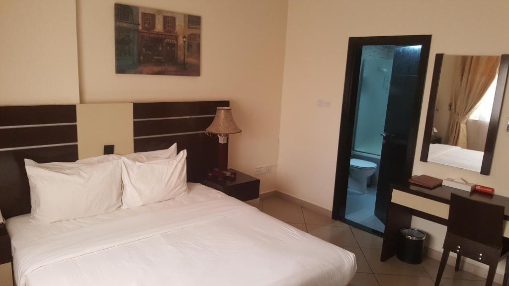Boulevard City Suites Hotel Apartments