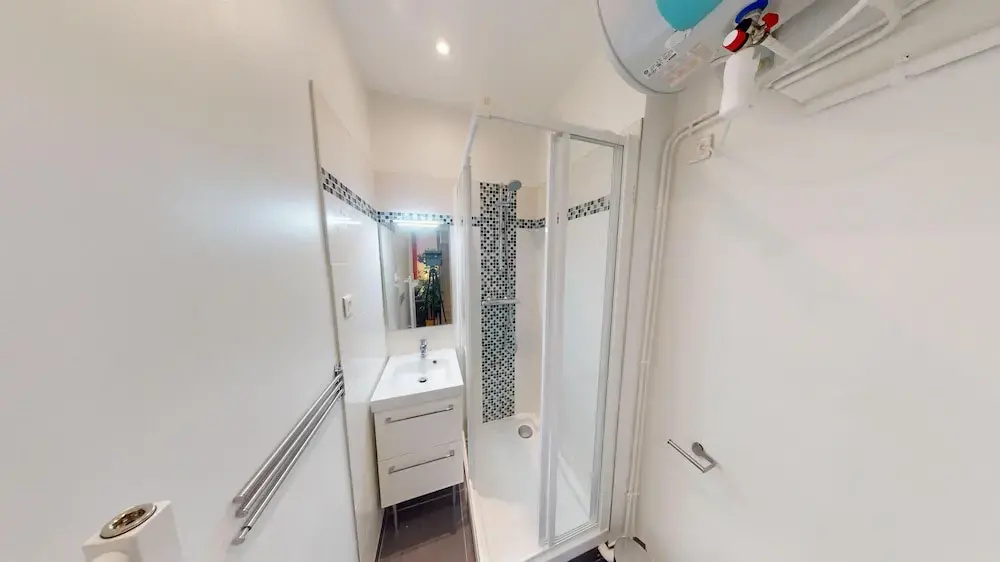 Beautiful 3bed House Garden & Parking