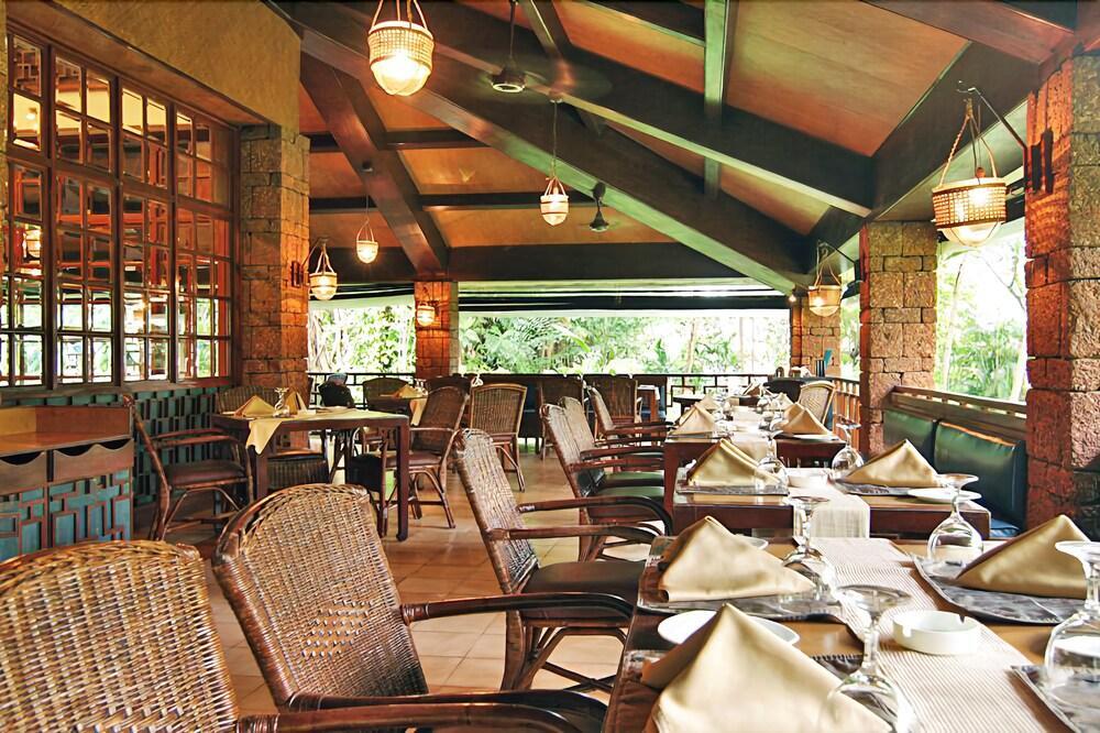 Taj Holiday Village Resort & Spa