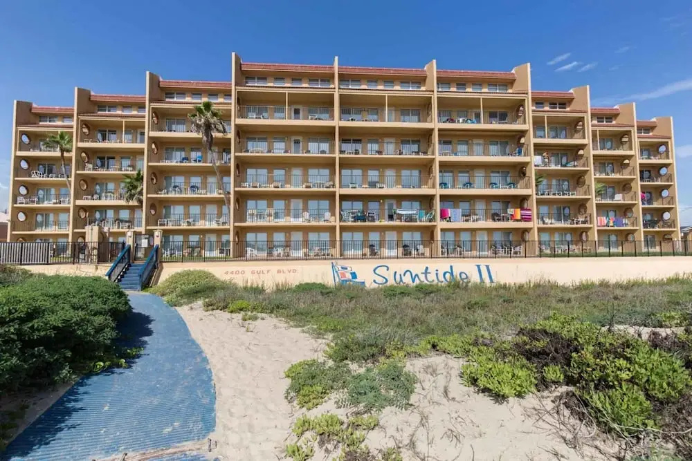 Suntide II Condominium 206