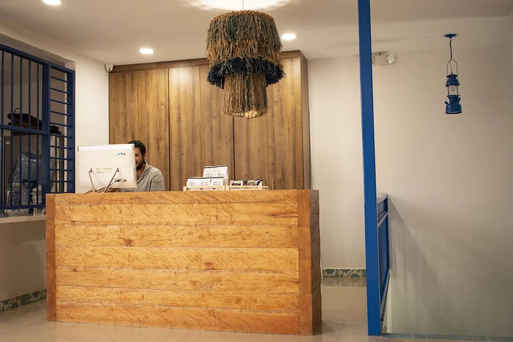 Lobby & Reception
