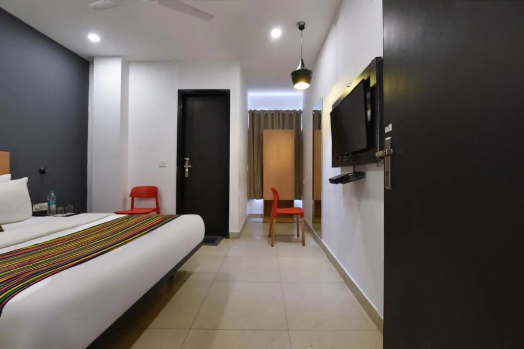 Lobby & Reception
