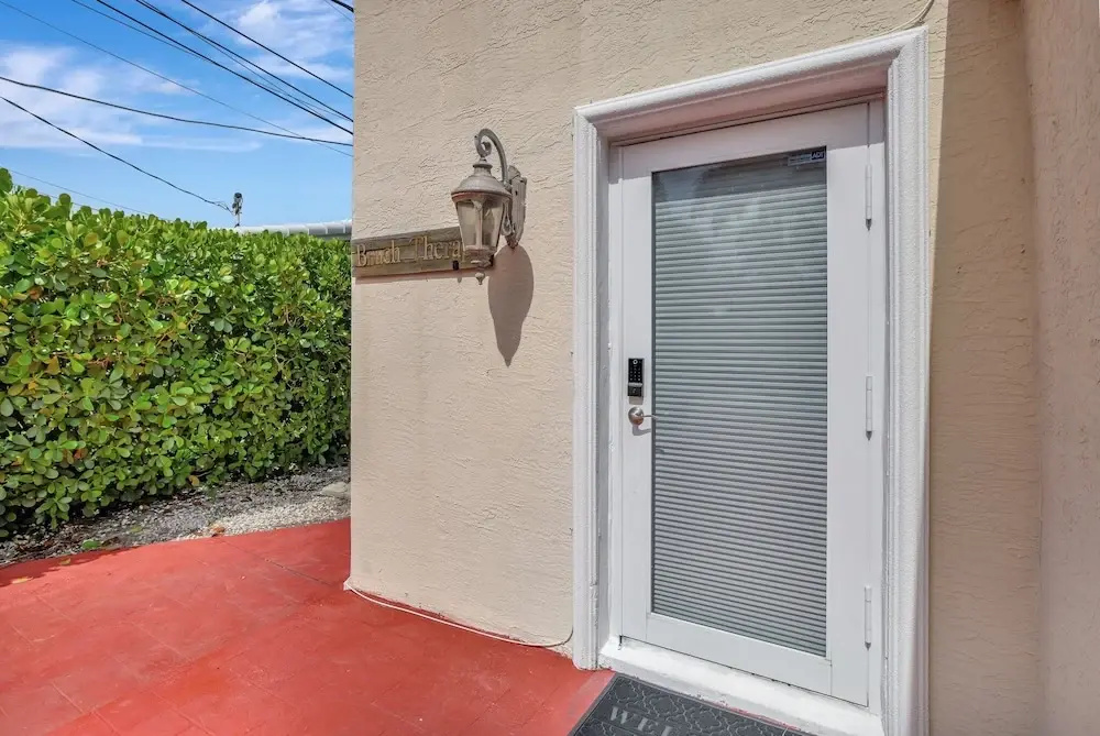 Beach Duplex 3br Manor with Heated Pool