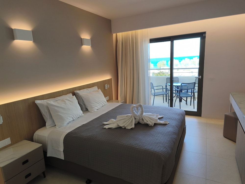 Superior Suite with balcony and with sea view