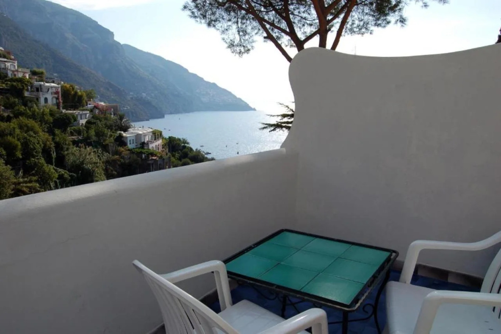 Balcony & Terrace