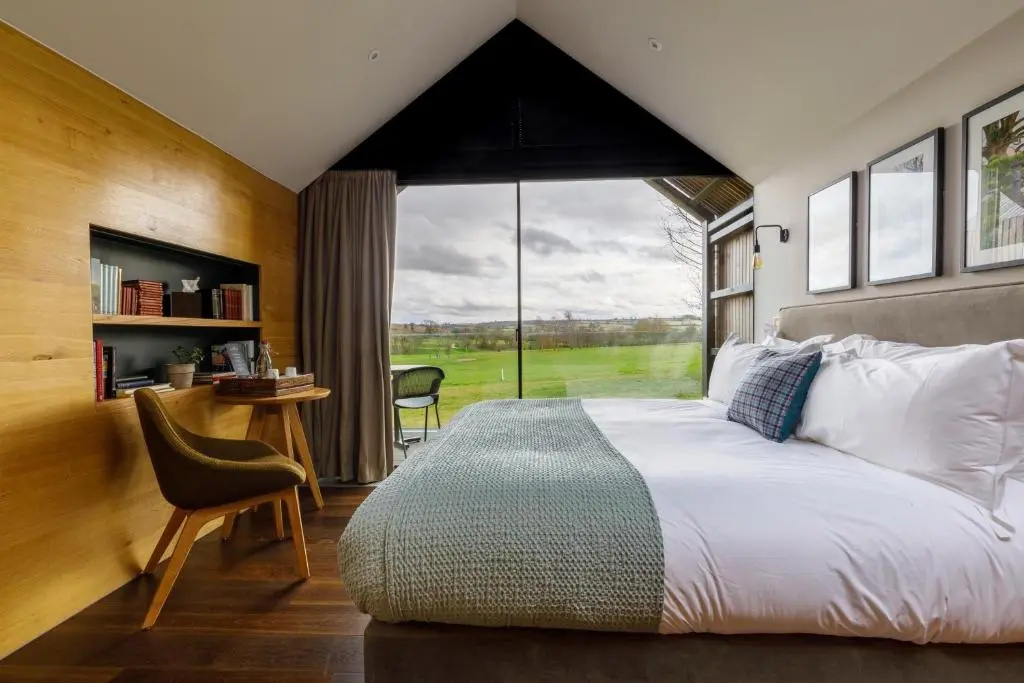 Suite with balcony