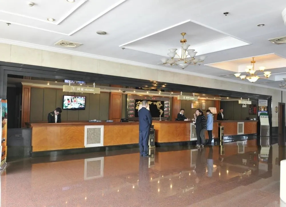 Lobby & Reception