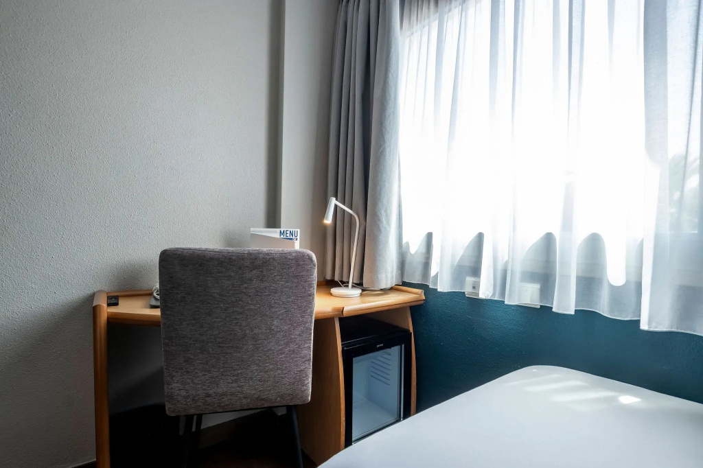 Travelodge Alicante Puerto - Chambres