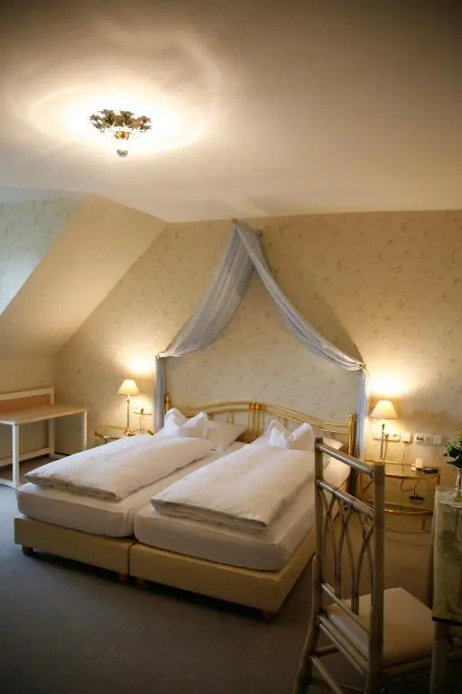 Hotel-Restaurant Zum Landgraf - Chambres