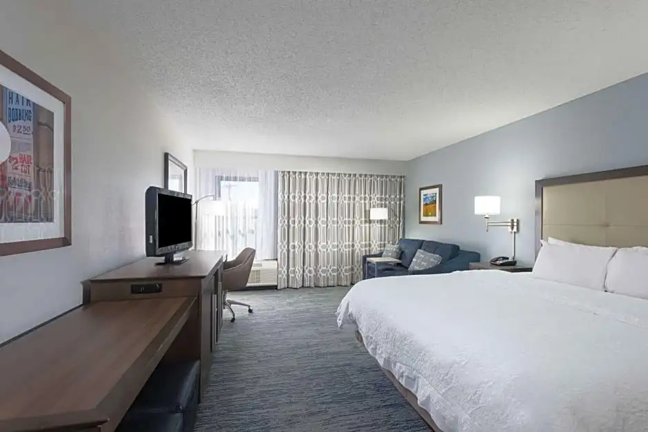 Premium Double room (full double bed)