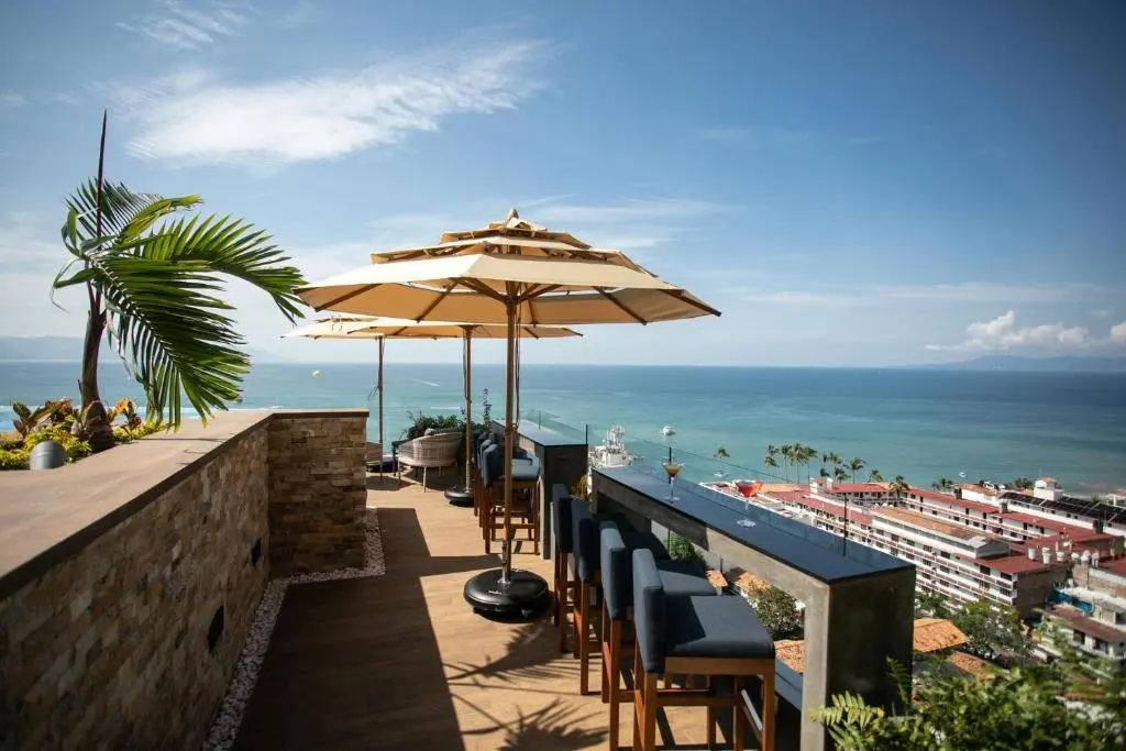 Beach & Waterfront