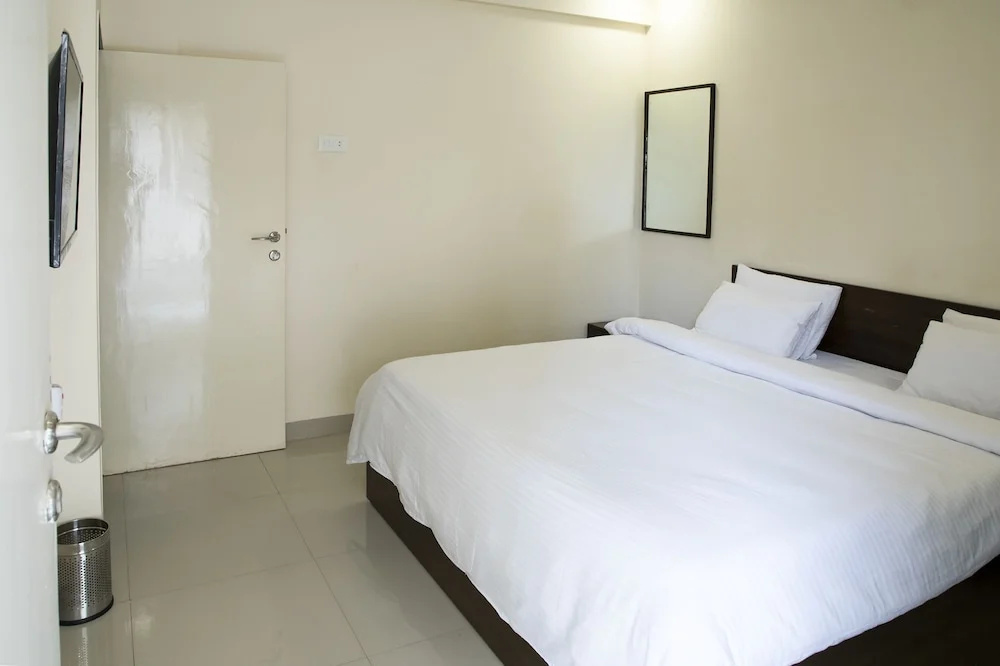 Saburi Service Apartments