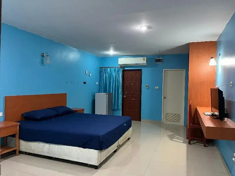 Superior Double room with balcony (full double bed)