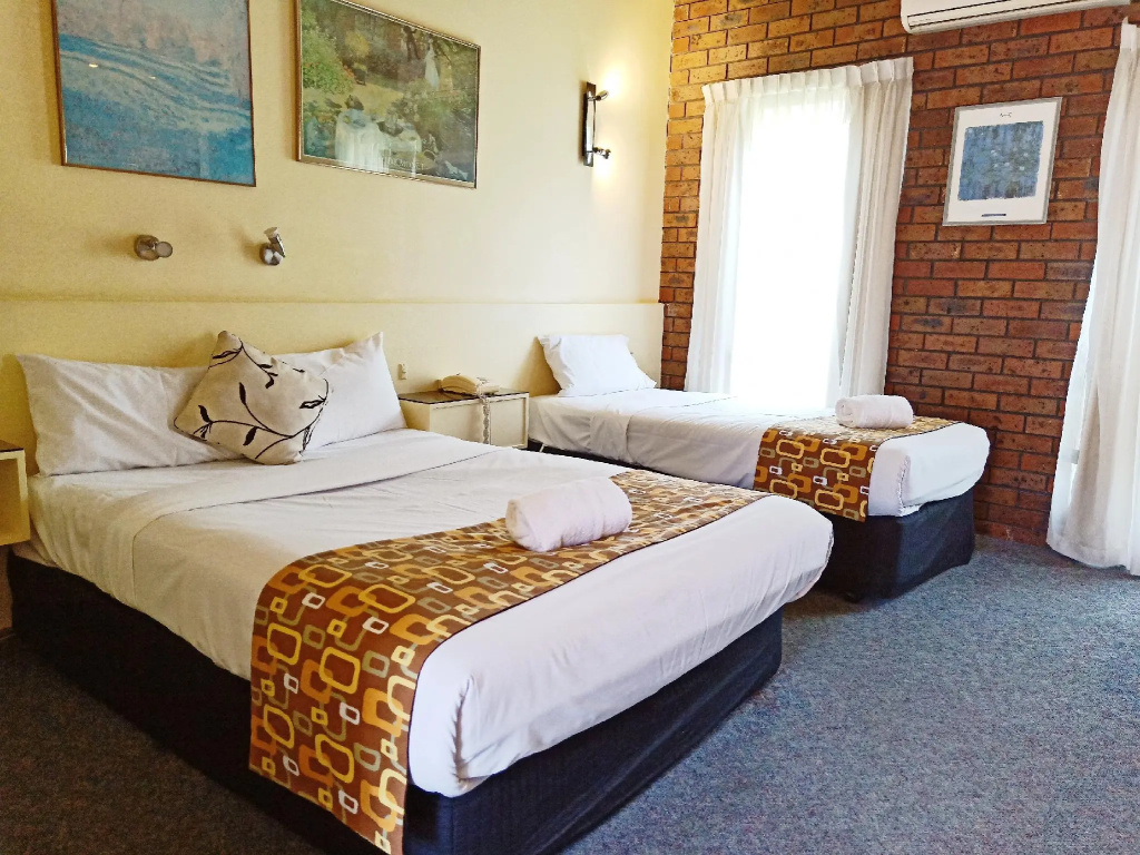 Standard Double room (twin beds)