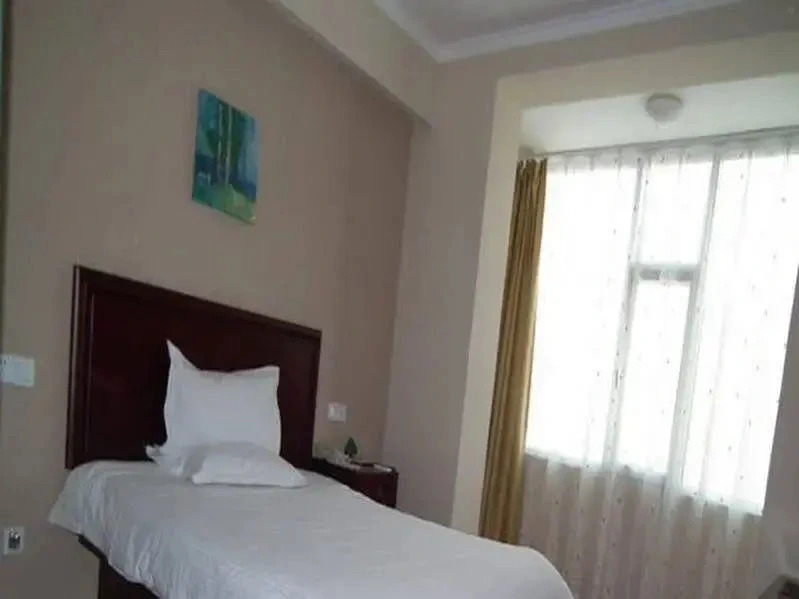 Greentree Inn Forest Park Jinbian Rd Express Hotel