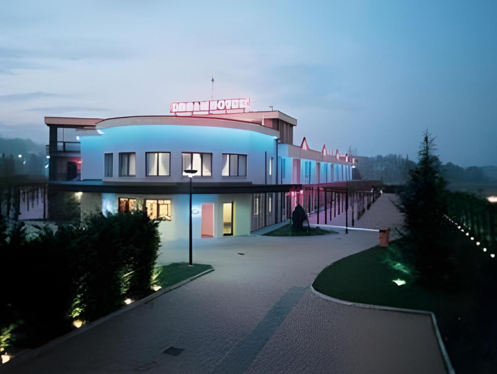 Dream Hotel