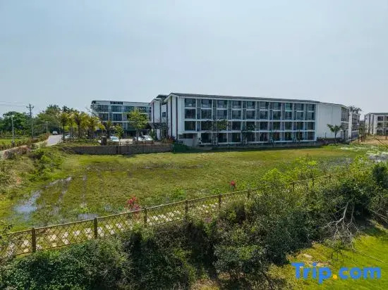 Haikou Mulian Daoxiang Healing Hotel