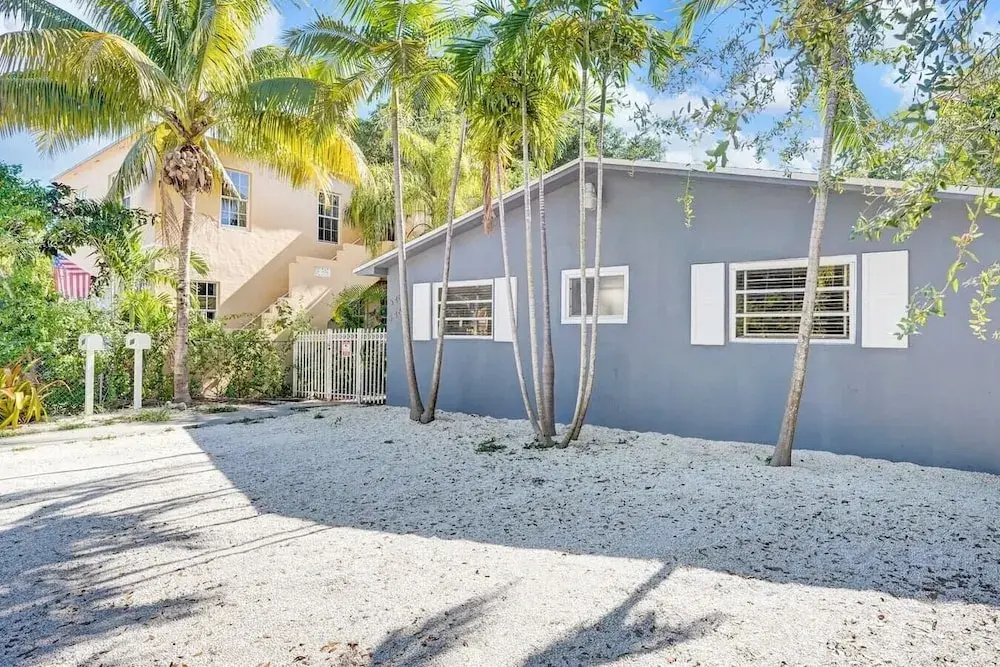 Miami 4 Bedroom Home, 10 Guests BBQ Museums & Art