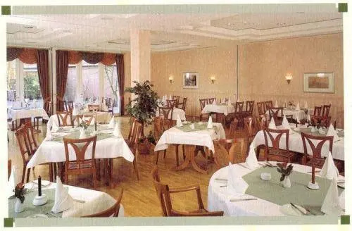 Food & Beverage