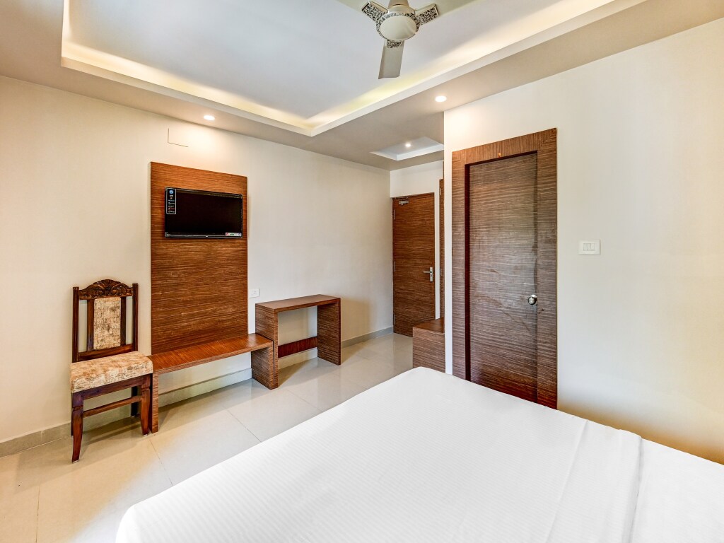 Номер Deluxe в Capital O 86823 Hotel Subhadarsan