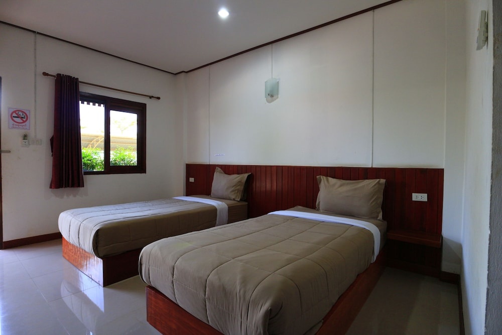 S Hotel — 5