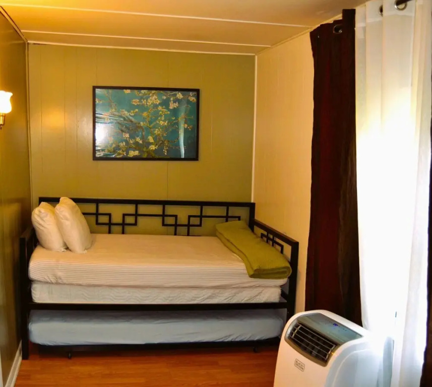 7-bedroom Retreat Sleeps 13 — фото 4