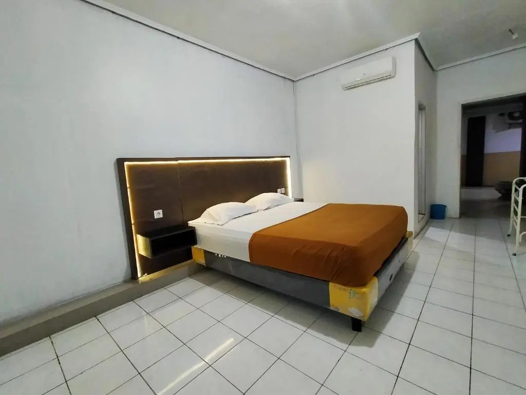 Superior Double room (full double bed)