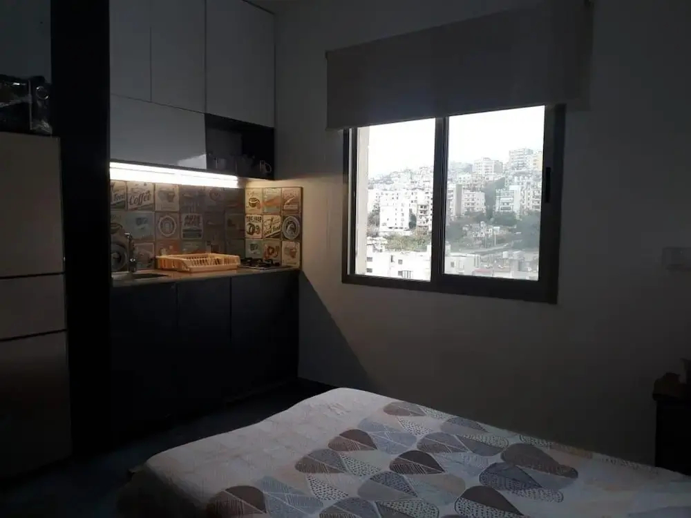 Inviting 1-bed Apartment in Dbayeh - фото 3