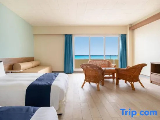 Junior Suite with partial ocean view