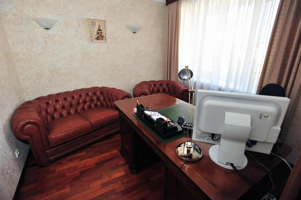 Lobby & Reception