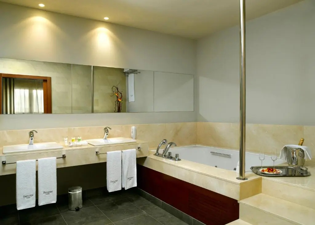 Hotel Sercotel Ciutat de Montcada - Chambres