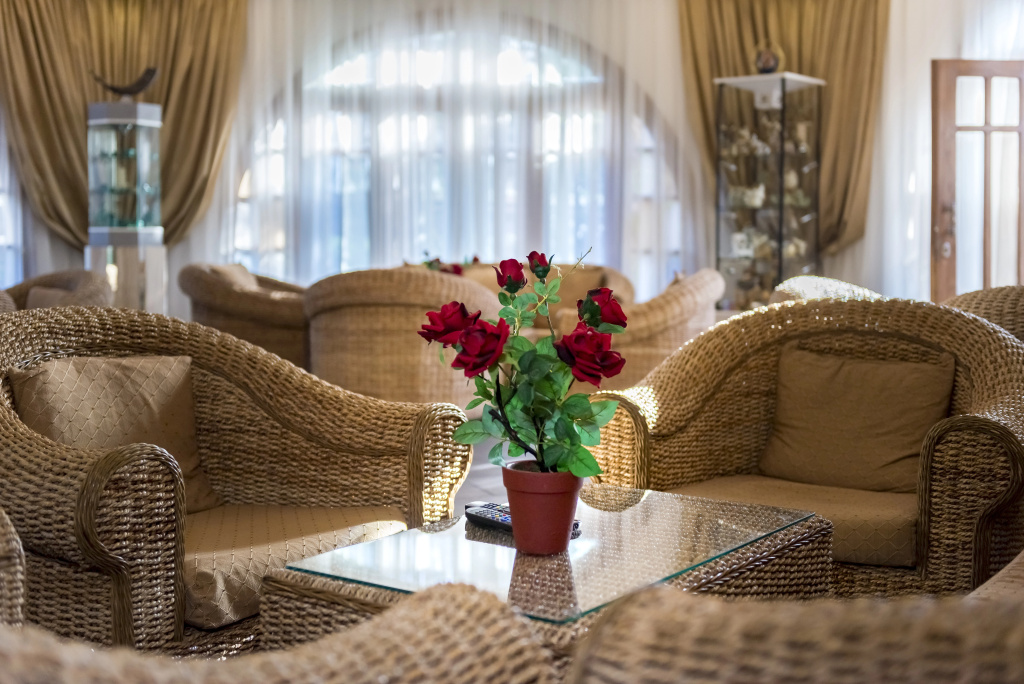 Lobby & Reception