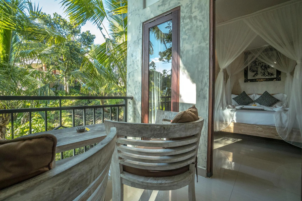 Adi Bisma Inn