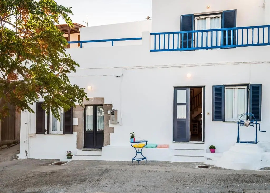 2 Bedrooms Cottage