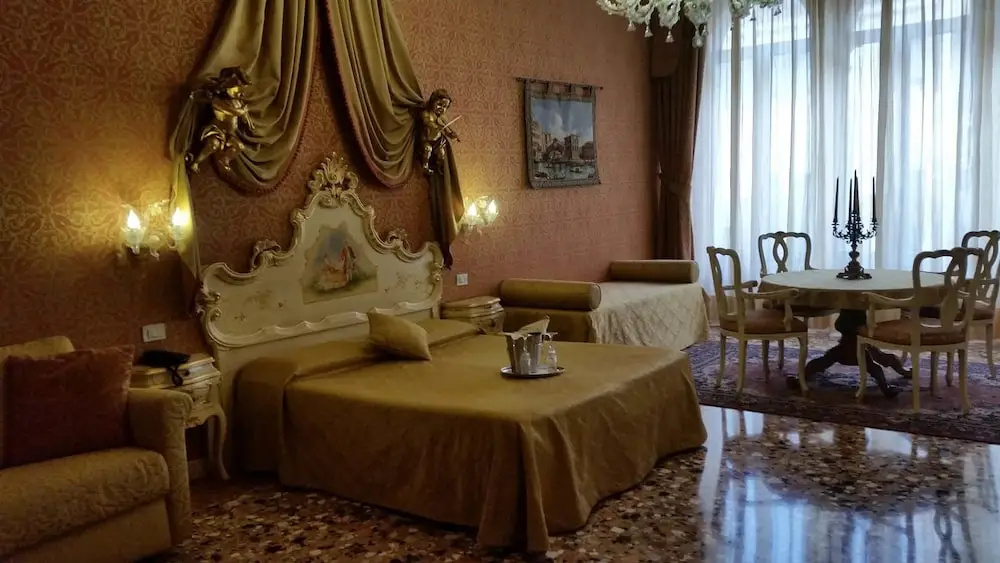 Hotel photo 15