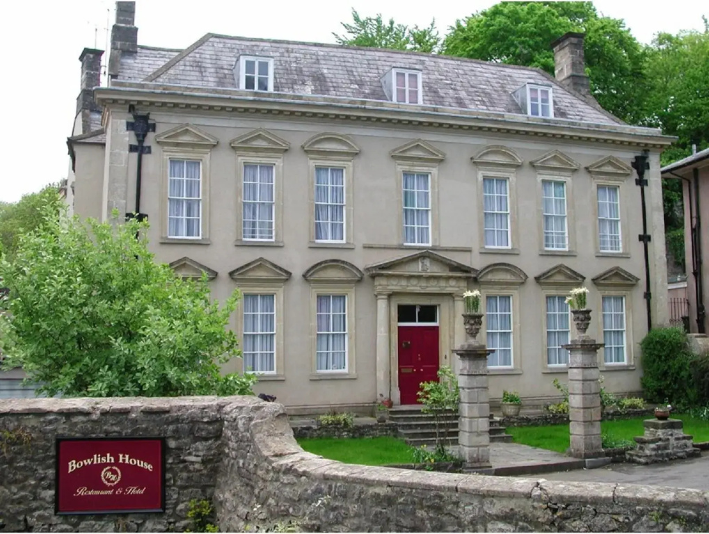 Bowlish House - Restaurant with rooms