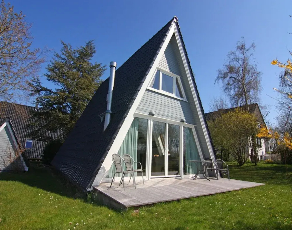 2 Bedrooms Deluxe Cottage