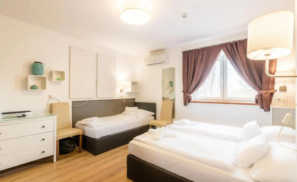 Autohof Hotel Hegyeshalom - Chambres