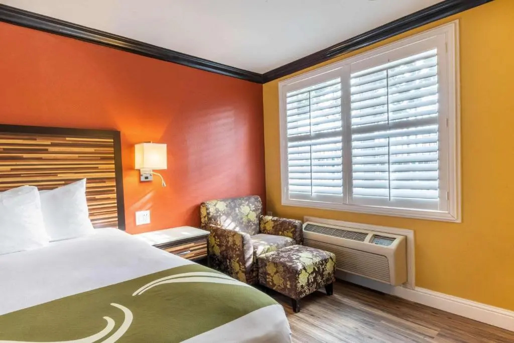 Quality Inn & Suites Sacramento Downtown Area - Chambres