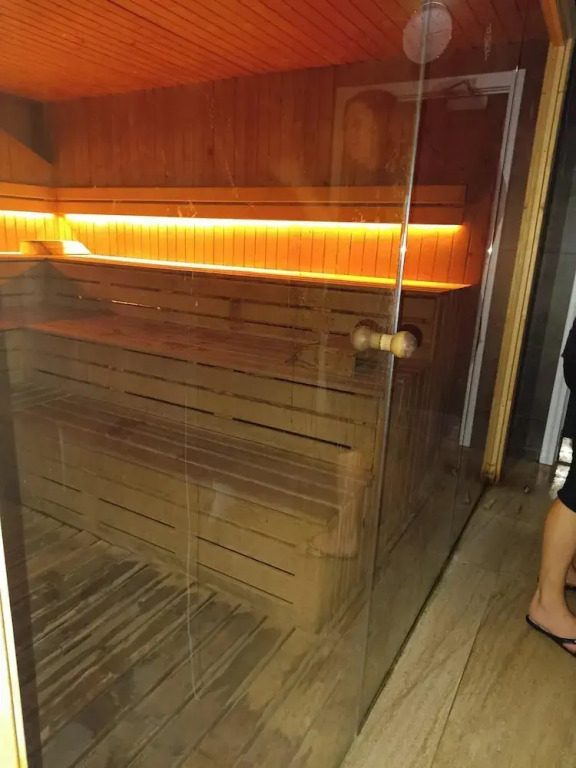 E1 Studios, Sea & Beach Views, High Floor - фото 11