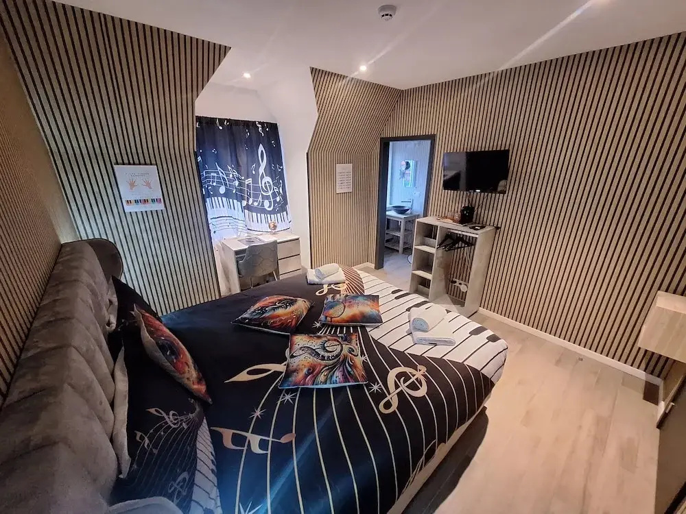 Comfort room