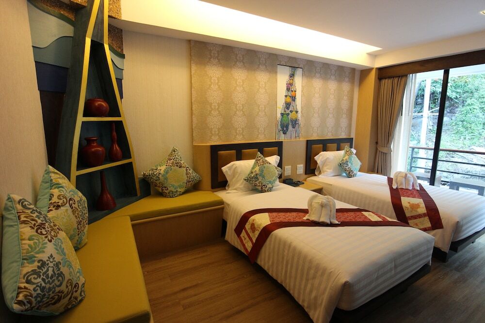 Семейная студия Deluxe в Phi Phi Nice Beach Hotel Hip