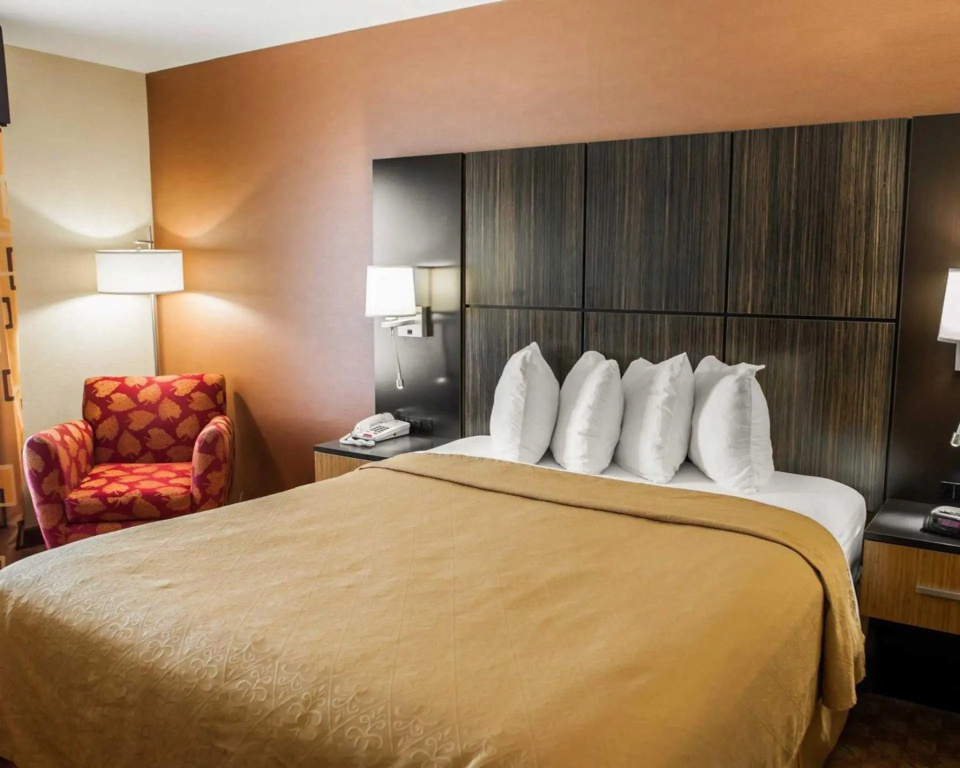 Standard Double room (full double bed)